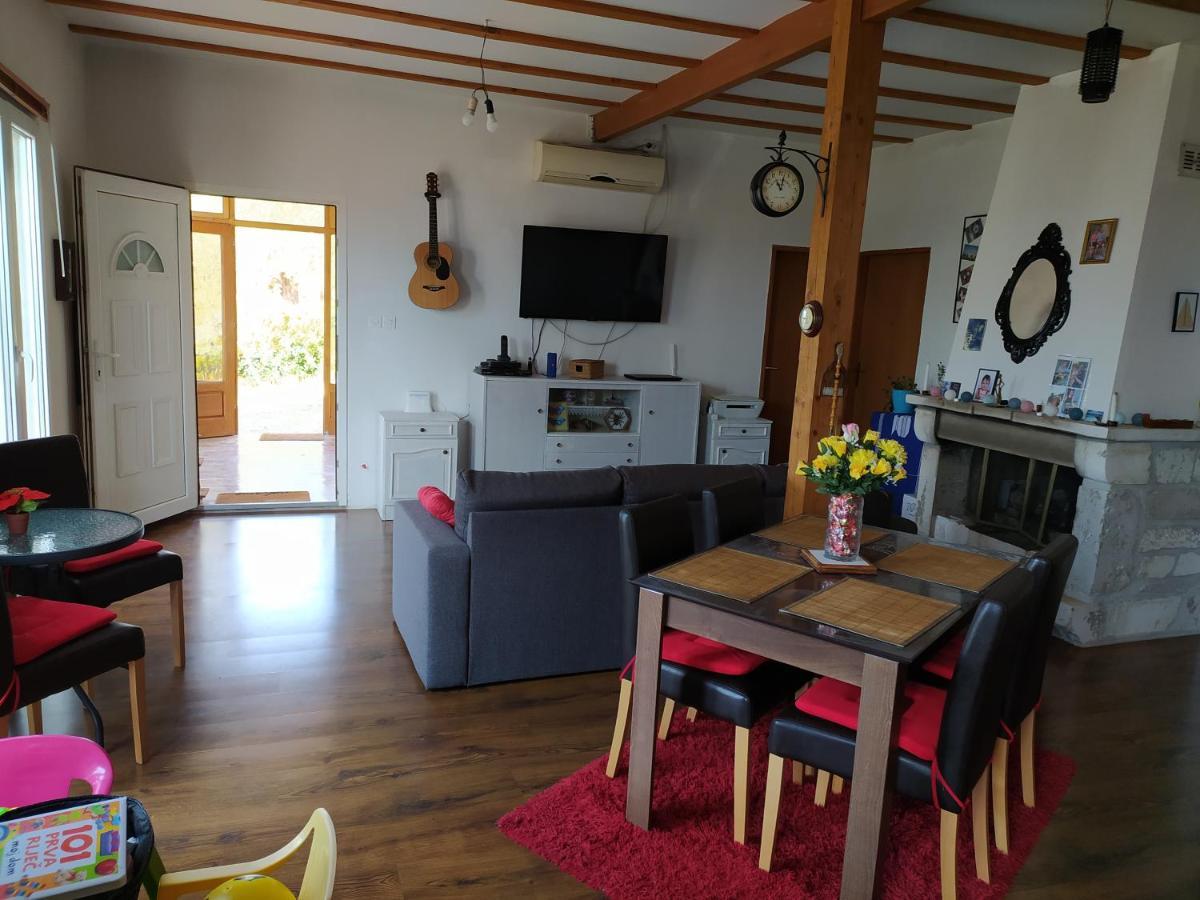 B&B Curica Doma Donje Polje Buitenkant foto
